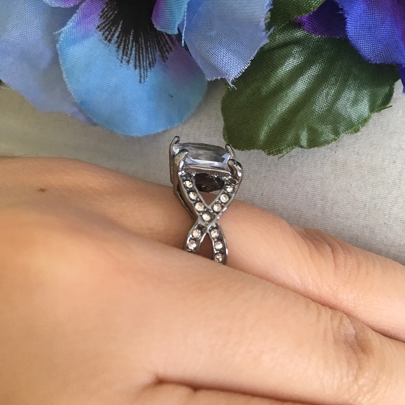 Ring Size 6 - Picture 6 of 8